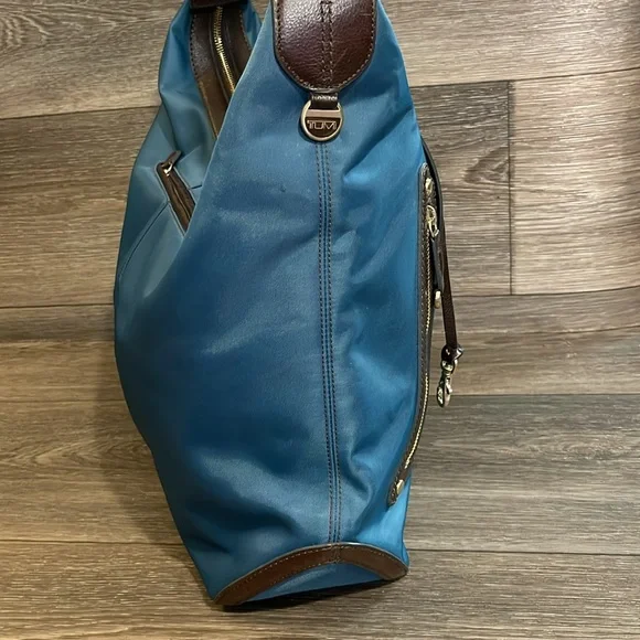 TUMI bag - Picture 2 of 11